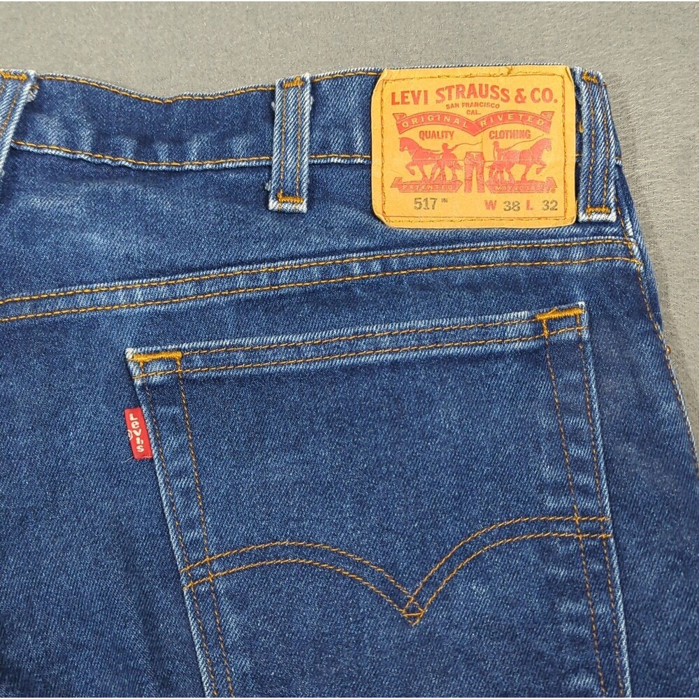 Levi's 517 Men's 38x32 Fits 38x30 Blue Boot Cut Jeans